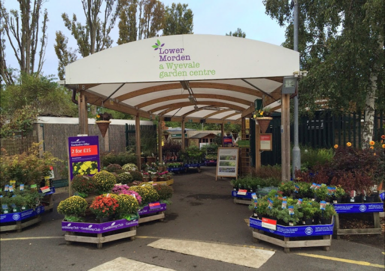 Garden Centres Open in the Wimbledon Area — Lady Wimbledon