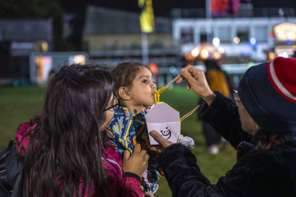 Richmond fireworks night with children and food